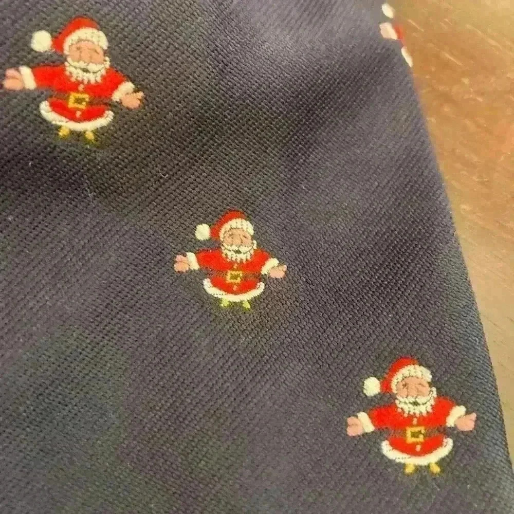 Santa Claus Christmas Holiday Tie Pristine condition - Picture 2 of 5